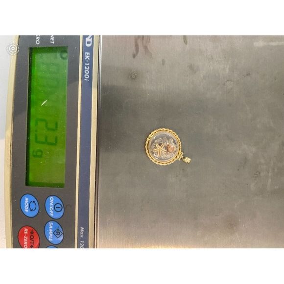 14K Real Gold Sea Shell Beach Charm Pendant - Picture 4 of 4